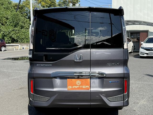 ステップワゴンスパーダ スパーダハイブリッド G ホンダセンシング 禁煙車 1オーナー 純正10インチナビ 後席モニター バックカメラ フルセグ 両側電動スライド 7人乗リ 衝突軽減ブレーキ ダダクティブクルーズ わくわくゲート デュアルエアコン レーンキープアシスト(12枚目)
