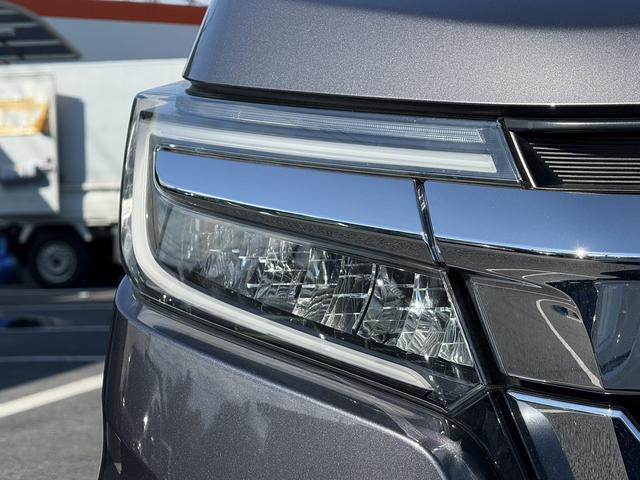 ステップワゴンスパーダ スパーダハイブリッド G ホンダセンシング 禁煙車 1オーナー 純正10インチナビ 後席モニター バックカメラ フルセグ 両側電動スライド 7人乗リ 衝突軽減ブレーキ ダダクティブクルーズ わくわくゲート デュアルエアコン レーンキープアシスト(17枚目)