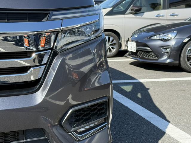 ステップワゴンスパーダ スパーダハイブリッド G ホンダセンシング 禁煙車 1オーナー 純正10インチナビ 後席モニター バックカメラ フルセグ 両側電動スライド 7人乗リ 衝突軽減ブレーキ ダダクティブクルーズ わくわくゲート デュアルエアコン レーンキープアシスト(18枚目)