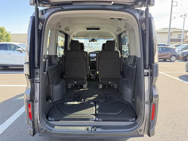 ステップワゴンスパーダ スパーダハイブリッド G ホンダセンシング 禁煙車 1オーナー 純正10インチナビ 後席モニター バックカメラ フルセグ 両側電動スライド 7人乗リ 衝突軽減ブレーキ ダダクティブクルーズ わくわくゲート デュアルエアコン レーンキープアシスト(34枚目)