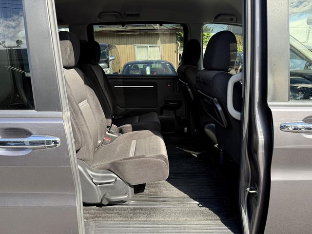 ステップワゴンスパーダ スパーダハイブリッド G ホンダセンシング 禁煙車 1オーナー 純正10インチナビ 後席モニター バックカメラ フルセグ 両側電動スライド 7人乗リ 衝突軽減ブレーキ ダダクティブクルーズ わくわくゲート デュアルエアコン レーンキープアシスト(41枚目)