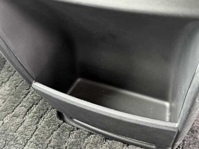 ステップワゴンスパーダ スパーダハイブリッド G ホンダセンシング 禁煙車 1オーナー 純正10インチナビ 後席モニター バックカメラ フルセグ 両側電動スライド 7人乗リ 衝突軽減ブレーキ ダダクティブクルーズ わくわくゲート デュアルエアコン レーンキープアシスト(72枚目)