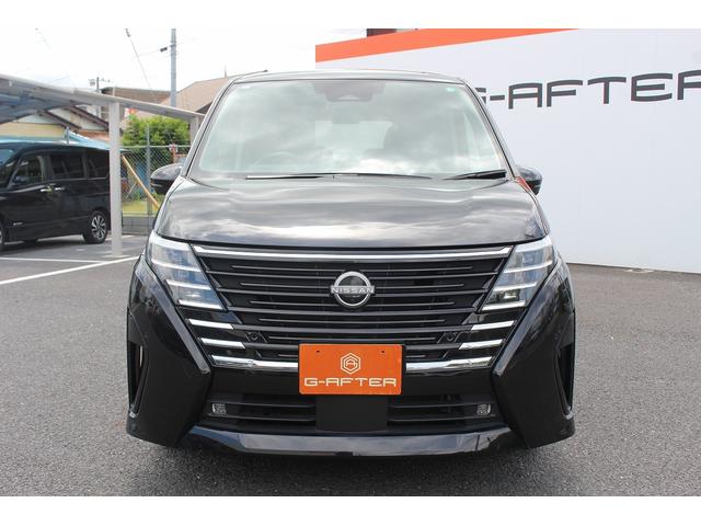 セレナ ハイウェイスターＶ　純正１２．３型ナビゲーション　フルセグ　インテリジェントアラウンドビューモニター　６スピーカー　衝突軽減ブレーキ　両側電動スライドドア　プロパイロット　ＬＥＤヘッドライト　デジタルインナーミラー（7枚目）