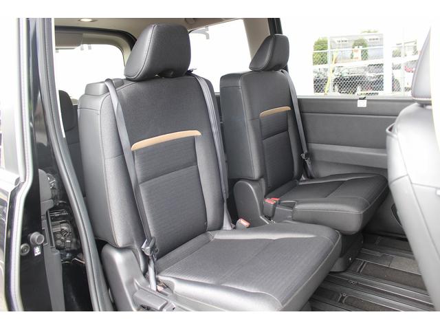 セレナ ハイウェイスターＶ　純正１２．３型ナビゲーション　フルセグ　インテリジェントアラウンドビューモニター　６スピーカー　衝突軽減ブレーキ　両側電動スライドドア　プロパイロット　ＬＥＤヘッドライト　デジタルインナーミラー（15枚目）