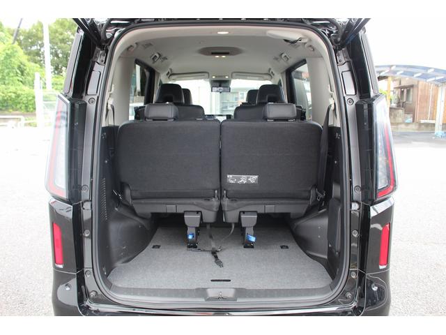 セレナ ハイウェイスターＶ　純正１２．３型ナビゲーション　フルセグ　インテリジェントアラウンドビューモニター　６スピーカー　衝突軽減ブレーキ　両側電動スライドドア　プロパイロット　ＬＥＤヘッドライト　デジタルインナーミラー（17枚目）