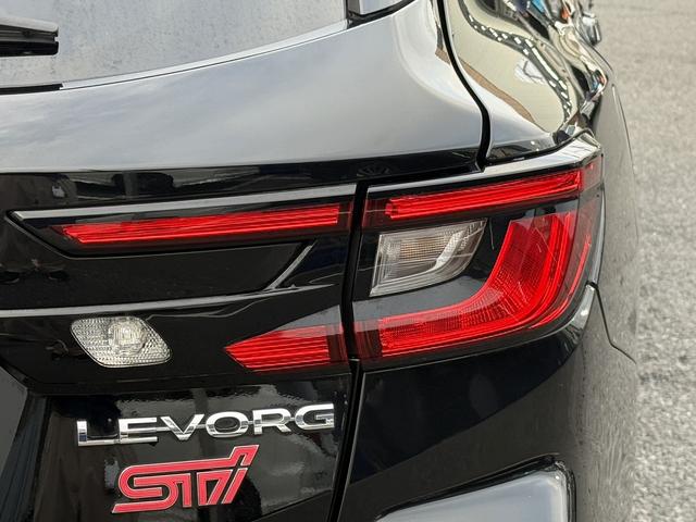 レヴォーグ ＳＴＩスポーツ　ＥＸ　４ＷＤ　純正１１．６インチナビ　アイサイトＸ　フルセグ　バックカメラ　ドライバーモニタリングシステム　電動リアゲート　メモリー機能付きパワーシート　アダクティブクルーズ　ハンズフリーバックドア（14枚目）