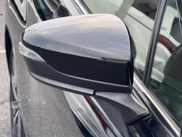 レヴォーグ ＳＴＩスポーツ　ＥＸ　４ＷＤ　純正１１．６インチナビ　アイサイトＸ　フルセグ　バックカメラ　ドライバーモニタリングシステム　電動リアゲート　メモリー機能付きパワーシート　アダクティブクルーズ　ハンズフリーバックドア（16枚目）