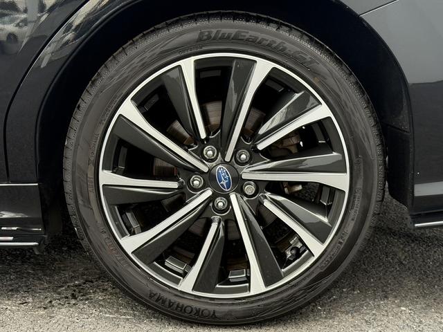 レヴォーグ ＳＴＩスポーツ　ＥＸ　４ＷＤ　純正１１．６インチナビ　アイサイトＸ　フルセグ　バックカメラ　ドライバーモニタリングシステム　電動リアゲート　メモリー機能付きパワーシート　アダクティブクルーズ　ハンズフリーバックドア（20枚目）