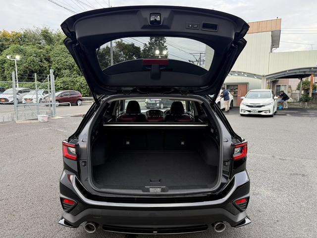 レヴォーグ ＳＴＩスポーツ　ＥＸ　４ＷＤ　純正１１．６インチナビ　アイサイトＸ　フルセグ　バックカメラ　ドライバーモニタリングシステム　電動リアゲート　メモリー機能付きパワーシート　アダクティブクルーズ　ハンズフリーバックドア（24枚目）