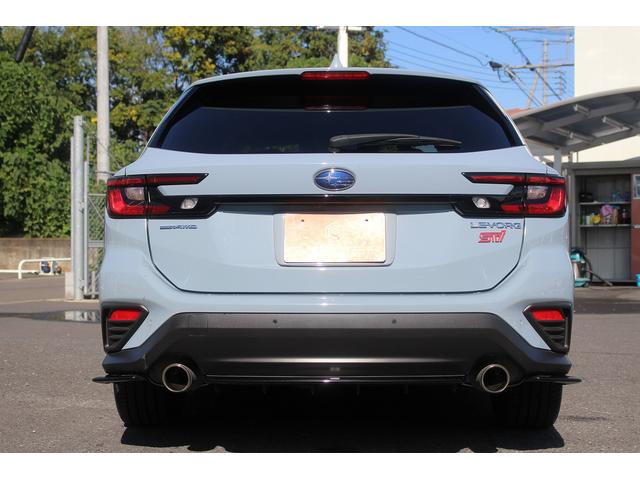 レヴォーグ ＳＴＩスポーツ　ＥＸ　禁煙車　ＳＴＩフルエアロ　純正１１．６インチナビ　ハーマンカードンサウンド１０スピーカー　フルセグ　バックカメラ　衝突軽減　レーダークルーズ　ＥＴＣ　Ｂｌｕｅｔｏｏｔｈ　電動リアゲート　シートヒーター（7枚目）