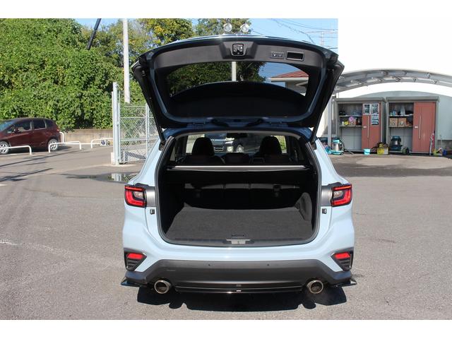 レヴォーグ ＳＴＩスポーツ　ＥＸ　禁煙車　ＳＴＩフルエアロ　純正１１．６インチナビ　ハーマンカードンサウンド１０スピーカー　フルセグ　バックカメラ　衝突軽減　レーダークルーズ　ＥＴＣ　Ｂｌｕｅｔｏｏｔｈ　電動リアゲート　シートヒーター（25枚目）