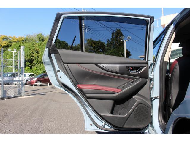 レヴォーグ ＳＴＩスポーツ　ＥＸ　禁煙車　ＳＴＩフルエアロ　純正１１．６インチナビ　ハーマンカードンサウンド１０スピーカー　フルセグ　バックカメラ　衝突軽減　レーダークルーズ　ＥＴＣ　Ｂｌｕｅｔｏｏｔｈ　電動リアゲート　シートヒーター（30枚目）