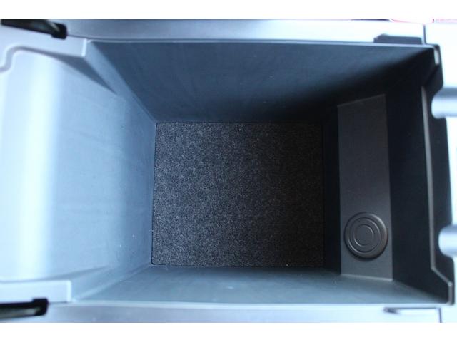 レヴォーグ ＳＴＩスポーツ　ＥＸ　禁煙車　ＳＴＩフルエアロ　純正１１．６インチナビ　ハーマンカードンサウンド１０スピーカー　フルセグ　バックカメラ　衝突軽減　レーダークルーズ　ＥＴＣ　Ｂｌｕｅｔｏｏｔｈ　電動リアゲート　シートヒーター（60枚目）