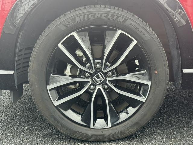 ヴェゼル ｅ：ＨＥＶ　Ｚ　禁煙車　純正９インチナビ　１０スピーカー　マルチビューカメラ　フルセグ　電動リアゲート　アダクティブクルーズコントロール　衝突軽減　ハーフレザー　シートヒーター　ステアリングヒーター　ＥＴＣ（30枚目）