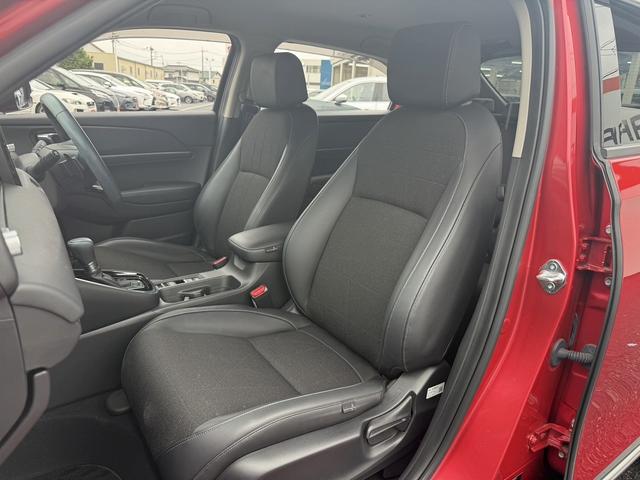 ヴェゼル ｅ：ＨＥＶ　Ｚ　禁煙車　純正９インチナビ　１０スピーカー　マルチビューカメラ　フルセグ　電動リアゲート　アダクティブクルーズコントロール　衝突軽減　ハーフレザー　シートヒーター　ステアリングヒーター　ＥＴＣ（44枚目）