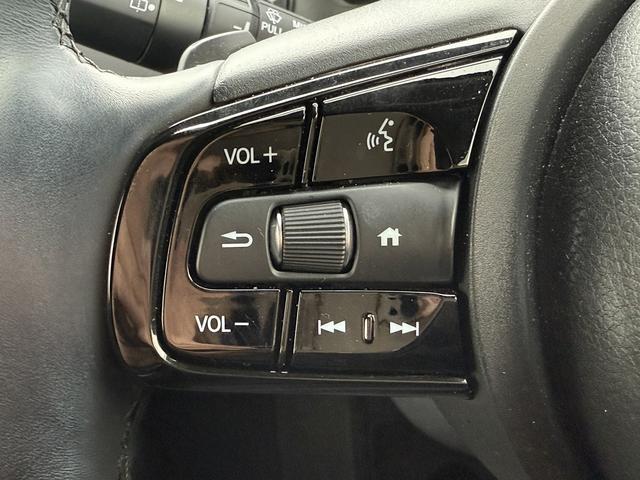 ヴェゼル ｅ：ＨＥＶ　Ｚ　禁煙車　純正９インチナビ　１０スピーカー　マルチビューカメラ　フルセグ　電動リアゲート　アダクティブクルーズコントロール　衝突軽減　ハーフレザー　シートヒーター　ステアリングヒーター　ＥＴＣ（50枚目）