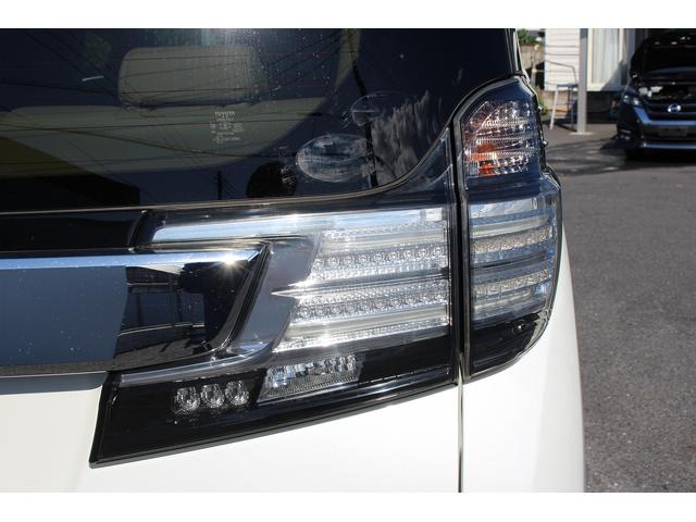 ヴェルファイアハイブリッド エグゼクティブラウンジ 1オーナー 4WD 純正9インチナビ JBLサウンド 12インチ後席モニター 両側電動スライド 17スピーカー フルセグ パノラミックビューモニター 衝突軽減ブレーキ アダクティブクルーズ 純正AW(15枚目)