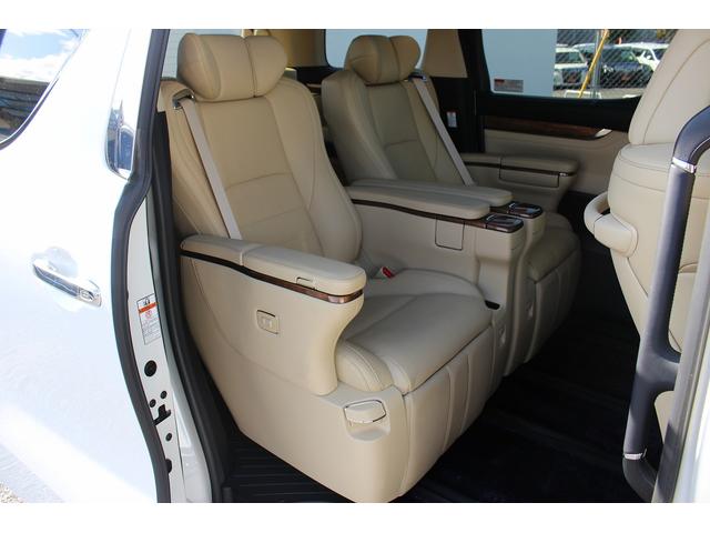 ヴェルファイアハイブリッド エグゼクティブラウンジ 1オーナー 4WD 純正9インチナビ JBLサウンド 12インチ後席モニター 両側電動スライド 17スピーカー フルセグ パノラミックビューモニター 衝突軽減ブレーキ アダクティブクルーズ 純正AW(32枚目)