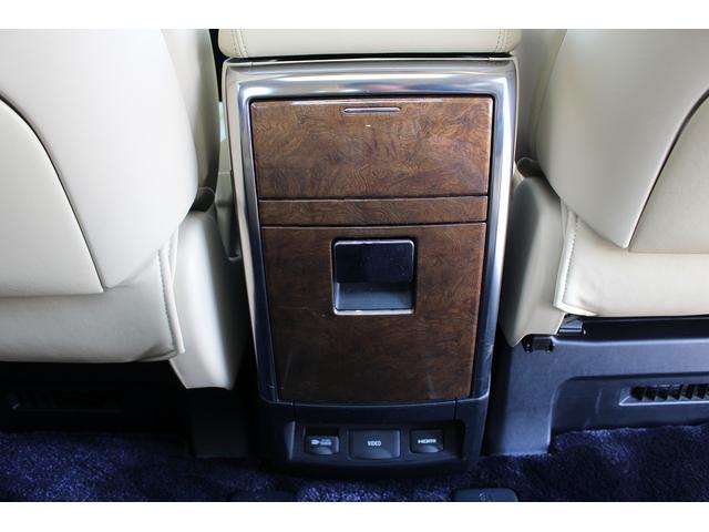 ヴェルファイアハイブリッド エグゼクティブラウンジ 1オーナー 4WD 純正9インチナビ JBLサウンド 12インチ後席モニター 両側電動スライド 17スピーカー フルセグ パノラミックビューモニター 衝突軽減ブレーキ アダクティブクルーズ 純正AW(59枚目)