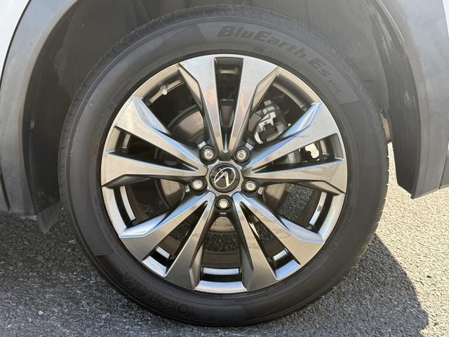 UX UX250h バージョンL ムーンルーフ 3眼LEDヘッドライト OP黒革シート メーカーナビ バックカメラ シートベンチレーション フルセグTV パワーバックドア ステアリングヒーター アダクティブクルーズ 衝突軽減ブレーキ(19枚目)