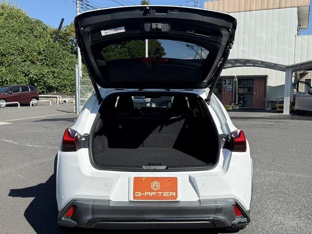 UX UX250h バージョンL ムーンルーフ 3眼LEDヘッドライト OP黒革シート メーカーナビ バックカメラ シートベンチレーション フルセグTV パワーバックドア ステアリングヒーター アダクティブクルーズ 衝突軽減ブレーキ(25枚目)