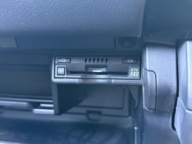 UX UX250h バージョンL ムーンルーフ 3眼LEDヘッドライト OP黒革シート メーカーナビ バックカメラ シートベンチレーション フルセグTV パワーバックドア ステアリングヒーター アダクティブクルーズ 衝突軽減ブレーキ(64枚目)