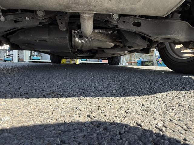 UX UX250h バージョンL ムーンルーフ 3眼LEDヘッドライト OP黒革シート メーカーナビ バックカメラ シートベンチレーション フルセグTV パワーバックドア ステアリングヒーター アダクティブクルーズ 衝突軽減ブレーキ(74枚目)