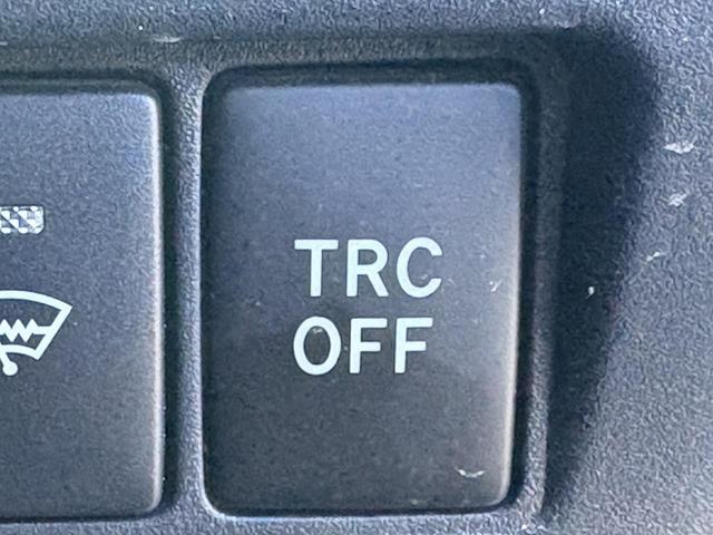 ノア ハイブリッドＳｉ　禁煙車　純正１０．５インチナビ　後席モニター　両側電動スライドドア　寒冷地仕様　リアオートエアコン　バックカメラ　７人乗り　衝突軽減ブレーキ　純正１６インチＡＷ　シートヒーター　ＥＴＣ　ハーフレザー（54枚目）