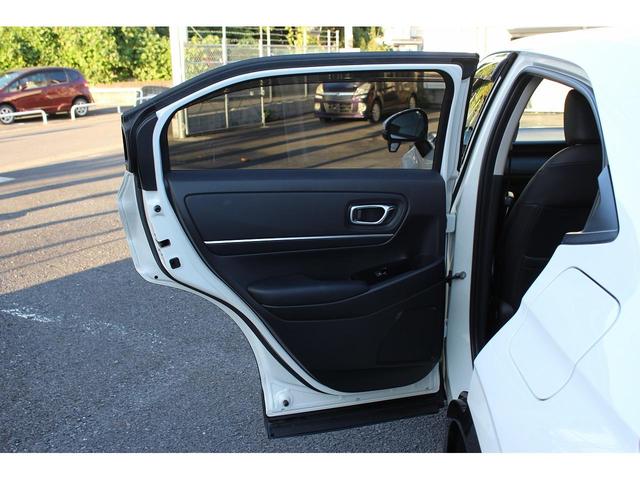 ヴェゼル e:HEV Z 禁煙車 純正9インチナビ バックカメラ フルセグ ハンズフリーパワーバックドア Bluetooth 衝突軽減 アダクティブクルーズ レーンキープ デュアルエアコン シートヒーター ステアリングヒーター(34枚目)