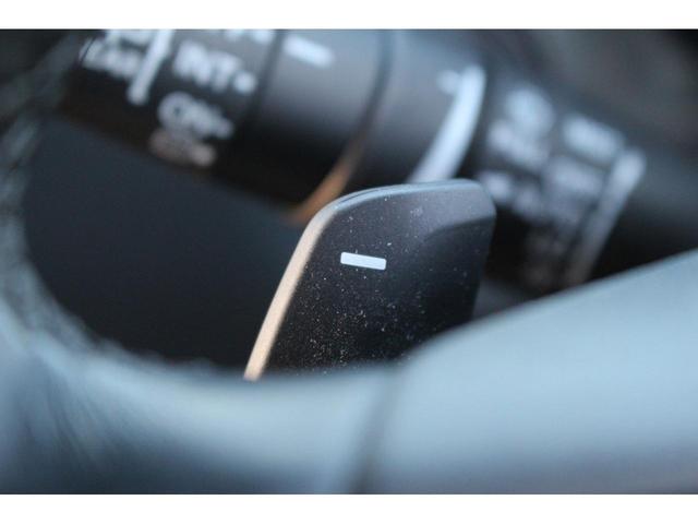 ヴェゼル e:HEV Z 禁煙車 純正9インチナビ バックカメラ フルセグ ハンズフリーパワーバックドア Bluetooth 衝突軽減 アダクティブクルーズ レーンキープ デュアルエアコン シートヒーター ステアリングヒーター(52枚目)