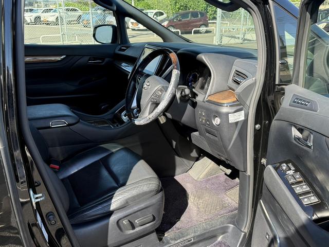 アルファードハイブリッド エグゼクティブラウンジ　ツインムーンルーフ　モデリスタエアロ　純正９インチナビ　ＪＢＬ　後席モニター　両側電動スライドドア　黒革シート　フルセグ　アダクティブクルーズ　３６０度カメラ　衝突軽減ブレーキ　シートヒーター　ＥＴＣ（35枚目）