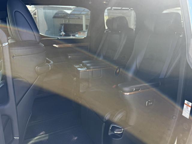 アルファードハイブリッド エグゼクティブラウンジ　ツインムーンルーフ　モデリスタエアロ　純正９インチナビ　ＪＢＬ　後席モニター　両側電動スライドドア　黒革シート　フルセグ　アダクティブクルーズ　３６０度カメラ　衝突軽減ブレーキ　シートヒーター　ＥＴＣ（40枚目）