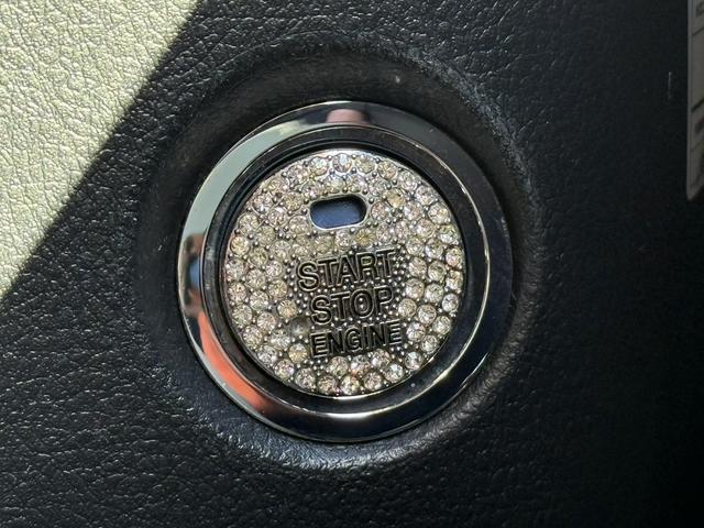 アルファードハイブリッド エグゼクティブラウンジ　ツインムーンルーフ　モデリスタエアロ　純正９インチナビ　ＪＢＬ　後席モニター　両側電動スライドドア　黒革シート　フルセグ　アダクティブクルーズ　３６０度カメラ　衝突軽減ブレーキ　シートヒーター　ＥＴＣ（55枚目）