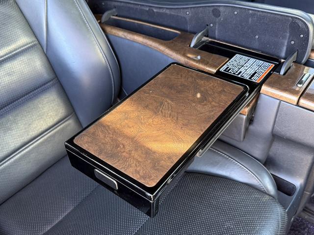 アルファードハイブリッド エグゼクティブラウンジ　ツインムーンルーフ　モデリスタエアロ　純正９インチナビ　ＪＢＬ　後席モニター　両側電動スライドドア　黒革シート　フルセグ　アダクティブクルーズ　３６０度カメラ　衝突軽減ブレーキ　シートヒーター　ＥＴＣ（64枚目）