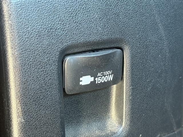 アルファードハイブリッド エグゼクティブラウンジ　ツインムーンルーフ　モデリスタエアロ　純正９インチナビ　ＪＢＬ　後席モニター　両側電動スライドドア　黒革シート　フルセグ　アダクティブクルーズ　３６０度カメラ　衝突軽減ブレーキ　シートヒーター　ＥＴＣ（65枚目）