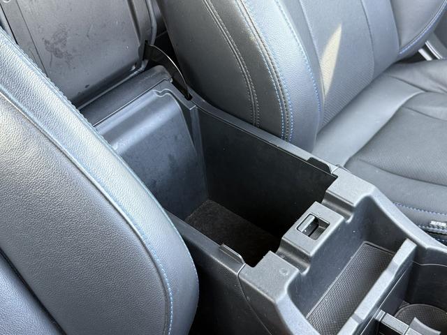 レヴォーグ ＧＴ－Ｈ　ＥＸ　禁煙車　メーカー１１．６型ナビ　　アイサイトＸテクノロジー　フルセグＴＶ　フロント・サイド・リヤカメラ　電動リアゲート　左右独立エアコン　全席シートヒーター　運転席パワーシート　カープレイ接続（68枚目）