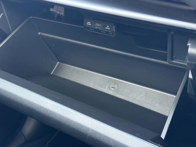 レヴォーグ ＧＴ－Ｈ　ＥＸ　禁煙車　メーカー１１．６型ナビ　　アイサイトＸテクノロジー　フルセグＴＶ　フロント・サイド・リヤカメラ　電動リアゲート　左右独立エアコン　全席シートヒーター　運転席パワーシート　カープレイ接続（69枚目）