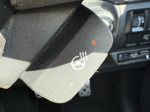 フォレスター プレミアム 禁煙車 メーカー9インチナビ フルセグ フロント・サイド・バックカメラ 電動リアゲート アダプティブクルーズコントロール アイサイトVer3 パワーシート ステアリングヒーター ブラインドスポット(6枚目)