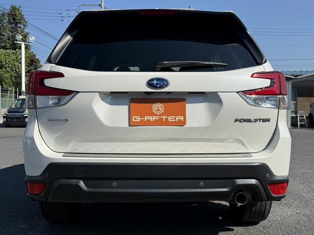 フォレスター プレミアム 禁煙車 メーカー9インチナビ フルセグ フロント・サイド・バックカメラ 電動リアゲート アダプティブクルーズコントロール アイサイトVer3 パワーシート ステアリングヒーター ブラインドスポット(11枚目)