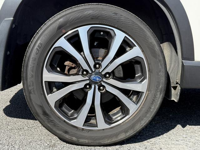 フォレスター プレミアム 禁煙車 メーカー9インチナビ フルセグ フロント・サイド・バックカメラ 電動リアゲート アダプティブクルーズコントロール アイサイトVer3 パワーシート ステアリングヒーター ブラインドスポット(28枚目)