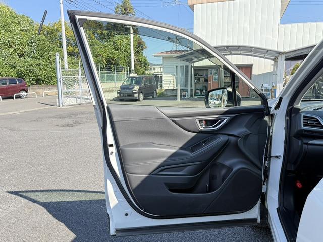 フォレスター プレミアム 禁煙車 メーカー9インチナビ フルセグ フロント・サイド・バックカメラ 電動リアゲート アダプティブクルーズコントロール アイサイトVer3 パワーシート ステアリングヒーター ブラインドスポット(35枚目)