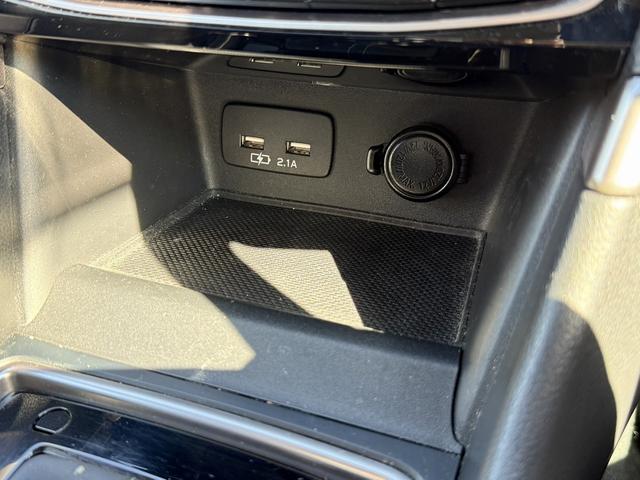 フォレスター プレミアム 禁煙車 メーカー9インチナビ フルセグ フロント・サイド・バックカメラ 電動リアゲート アダプティブクルーズコントロール アイサイトVer3 パワーシート ステアリングヒーター ブラインドスポット(65枚目)