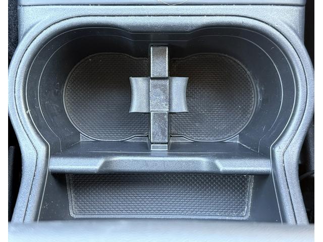 フォレスター プレミアム 禁煙車 メーカー9インチナビ フルセグ フロント・サイド・バックカメラ 電動リアゲート アダプティブクルーズコントロール アイサイトVer3 パワーシート ステアリングヒーター ブラインドスポット(67枚目)