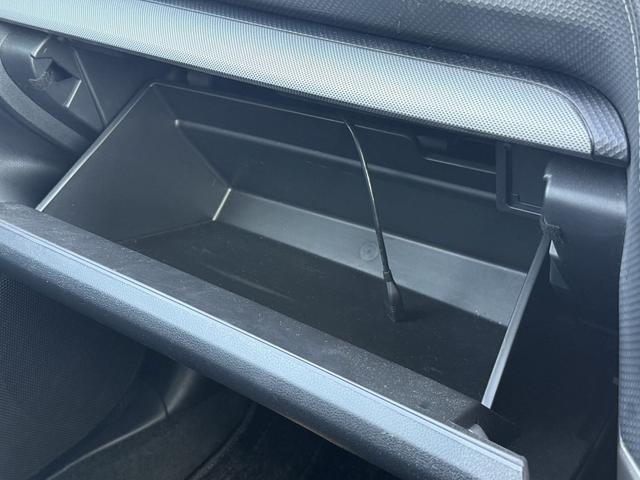 フォレスター プレミアム 禁煙車 メーカー9インチナビ フルセグ フロント・サイド・バックカメラ 電動リアゲート アダプティブクルーズコントロール アイサイトVer3 パワーシート ステアリングヒーター ブラインドスポット(74枚目)