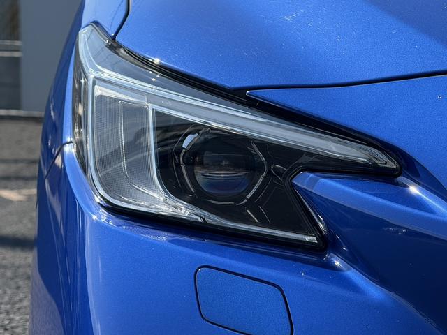 レヴォーグ ＳＴＩスポーツ　ＥＸ　禁煙車　純正１１．６型ナビ　ハーマンカードンサウンドシステム１０スピーカー　フルセグ　３６０度カメラ　アイサイトＸ　レーダークルーズ　電動リアゲート　シートヒーター　メモリー機能付きパワーシート（17枚目）