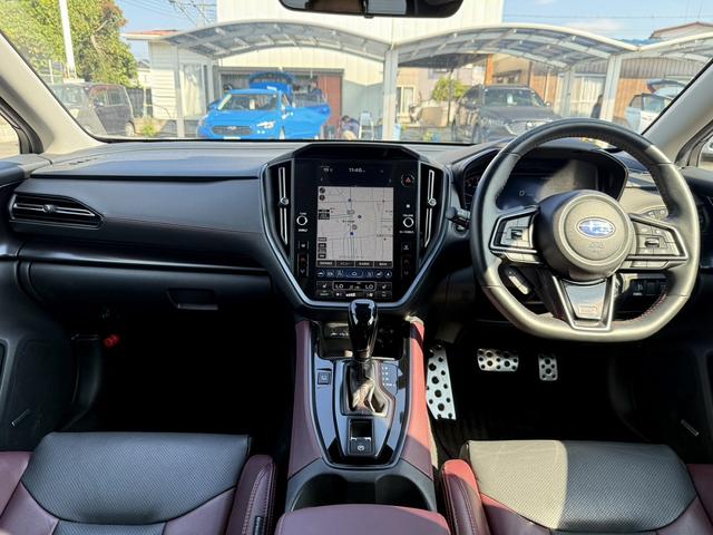 レヴォーグ ＳＴＩスポーツ　ＥＸ　禁煙車　純正１１．６型ナビ　ハーマンカードンサウンドシステム１０スピーカー　フルセグ　３６０度カメラ　アイサイトＸ　レーダークルーズ　電動リアゲート　シートヒーター　メモリー機能付きパワーシート（43枚目）