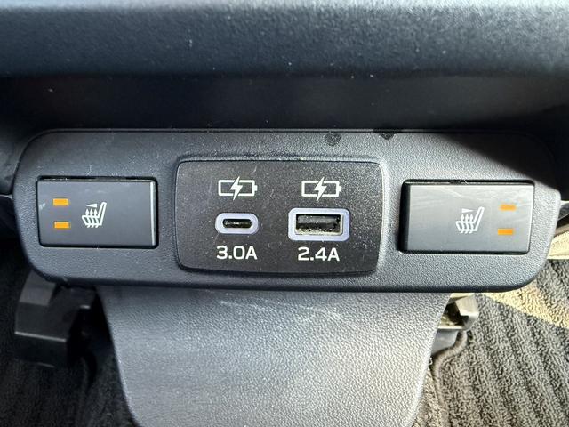 レヴォーグ ＳＴＩスポーツ　ＥＸ　禁煙車　純正１１．６型ナビ　ハーマンカードンサウンドシステム１０スピーカー　フルセグ　３６０度カメラ　アイサイトＸ　レーダークルーズ　電動リアゲート　シートヒーター　メモリー機能付きパワーシート（70枚目）