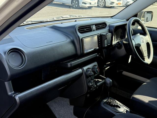 プロボックスバン ＧＬ　禁煙車　全塗装車　純正ナビ　フルセグ　ルーフキャリア　Ｂｌｕｅｔｏｏｔｈ接続可　ホワイトレタータイヤ　ＥＴＣ　ＨＩＤヘッドライト　電動格納式ミラー　キーレス　ＣＤ再生可　ＡＵＸ接続可（39枚目）