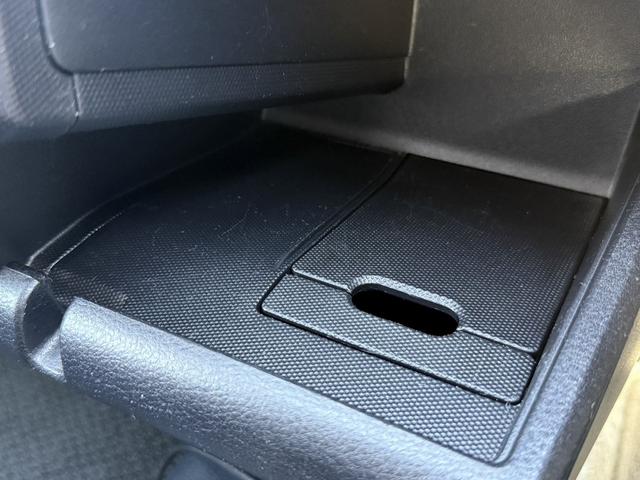 プロボックスバン ＧＬ　禁煙車　全塗装車　純正ナビ　フルセグ　ルーフキャリア　Ｂｌｕｅｔｏｏｔｈ接続可　ホワイトレタータイヤ　ＥＴＣ　ＨＩＤヘッドライト　電動格納式ミラー　キーレス　ＣＤ再生可　ＡＵＸ接続可（59枚目）