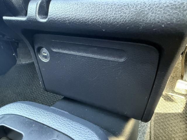 プロボックスバン ＧＬ　禁煙車　全塗装車　純正ナビ　フルセグ　ルーフキャリア　Ｂｌｕｅｔｏｏｔｈ接続可　ホワイトレタータイヤ　ＥＴＣ　ＨＩＤヘッドライト　電動格納式ミラー　キーレス　ＣＤ再生可　ＡＵＸ接続可（61枚目）